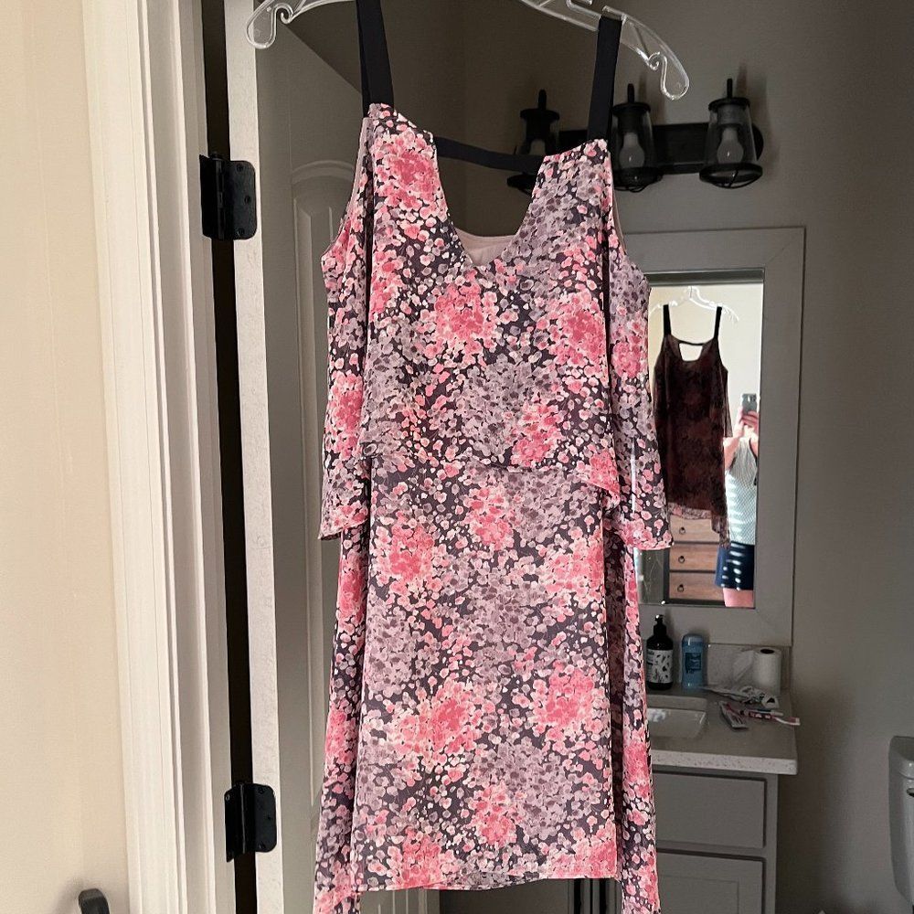 Sugarlips Floral Print Dress is So Feminine Size Small NWT
